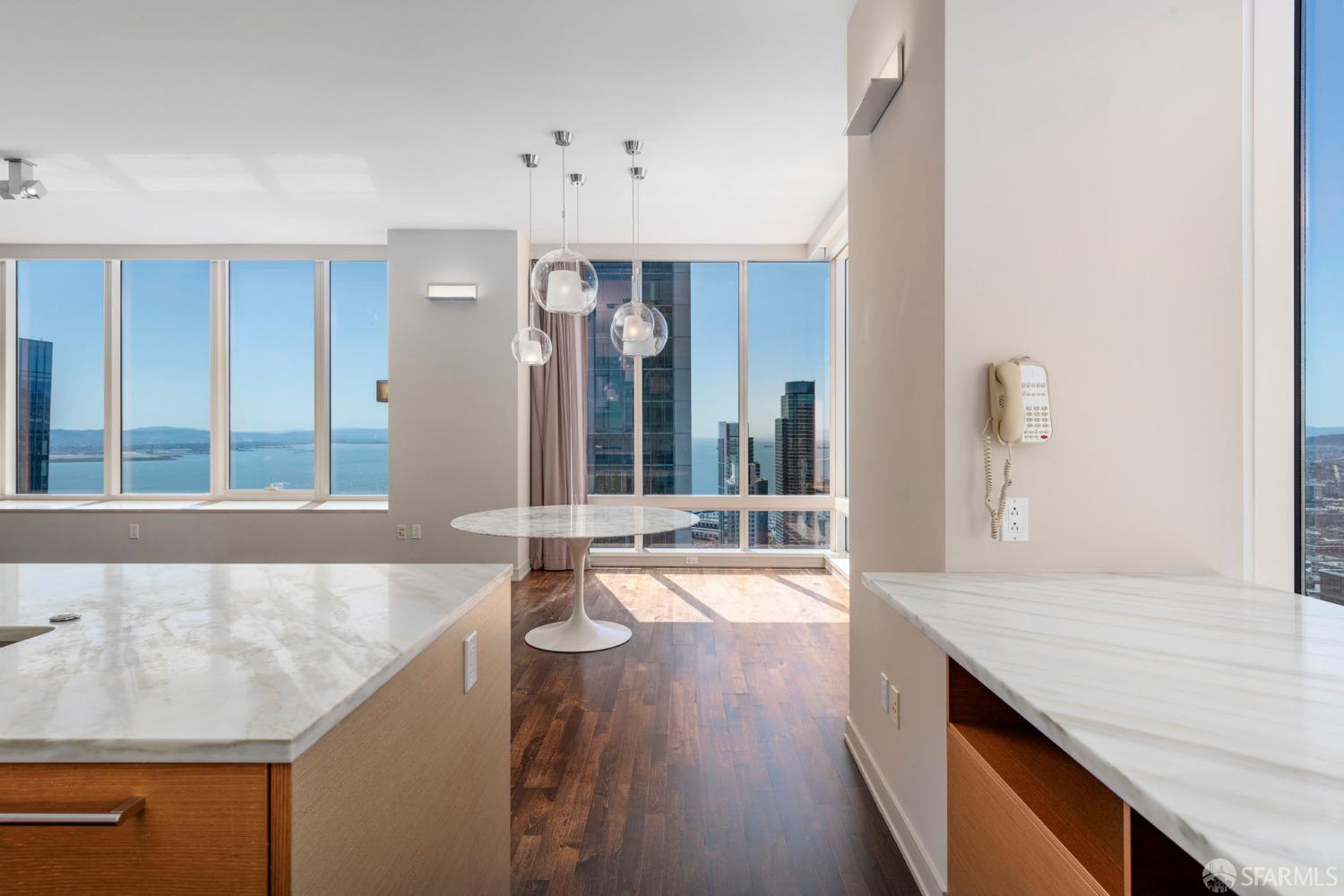 Detail Gallery Image 14 of 34 For 301 Mission St 56d,  San Francisco,  CA 94105 - 2 Beds | 3 Baths