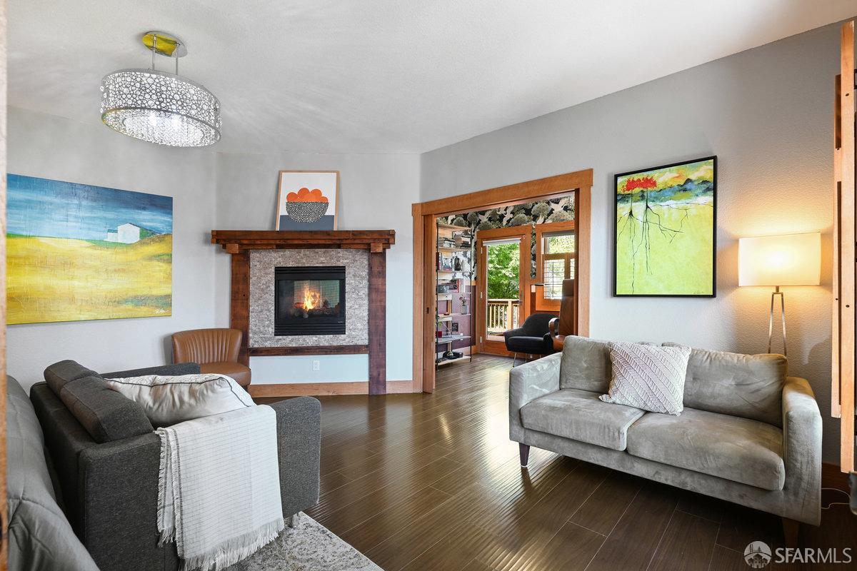 Detail Gallery Image 30 of 79 For 2445 Encinal Ave, Alameda,  CA 94501 - 3 Beds | 3 Baths