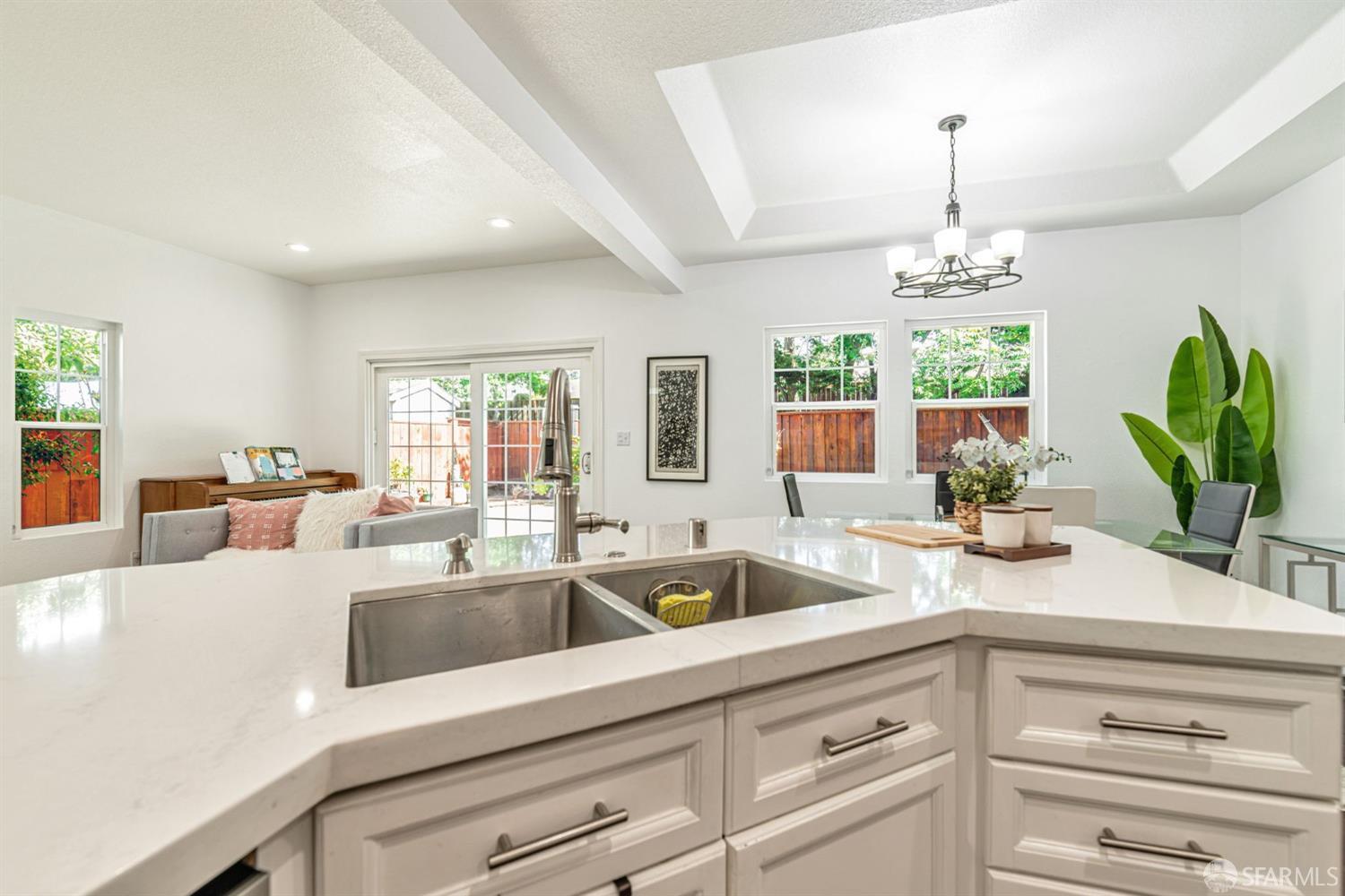Detail Gallery Image 12 of 36 For 228 Stranahan Cir, Clayton,  CA 94517 - 3 Beds | 2/1 Baths