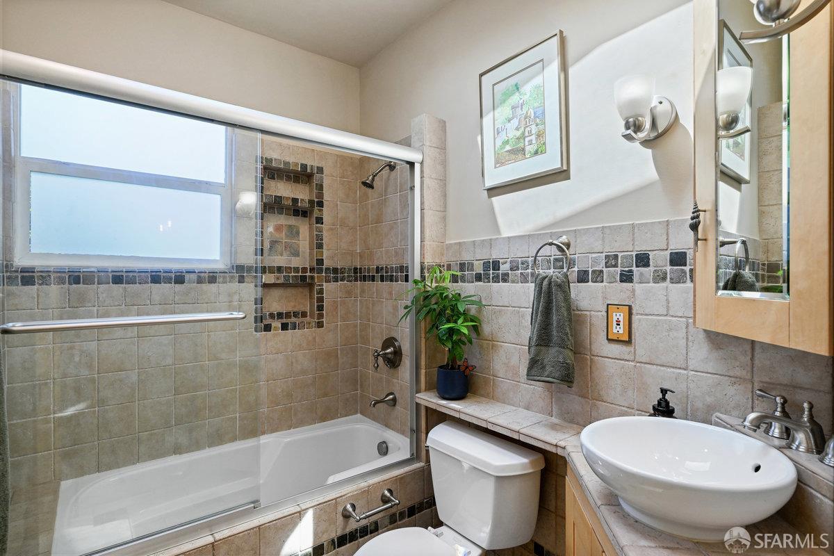 Detail Gallery Image 47 of 79 For 2445 Encinal Ave, Alameda,  CA 94501 - 3 Beds | 3 Baths