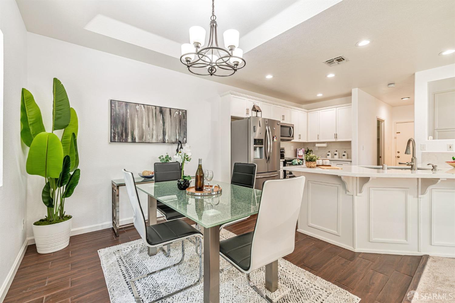 Detail Gallery Image 13 of 36 For 228 Stranahan Cir, Clayton,  CA 94517 - 3 Beds | 2/1 Baths