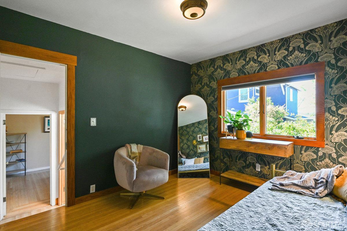 Detail Gallery Image 43 of 79 For 2445 Encinal Ave, Alameda,  CA 94501 - 3 Beds | 3 Baths