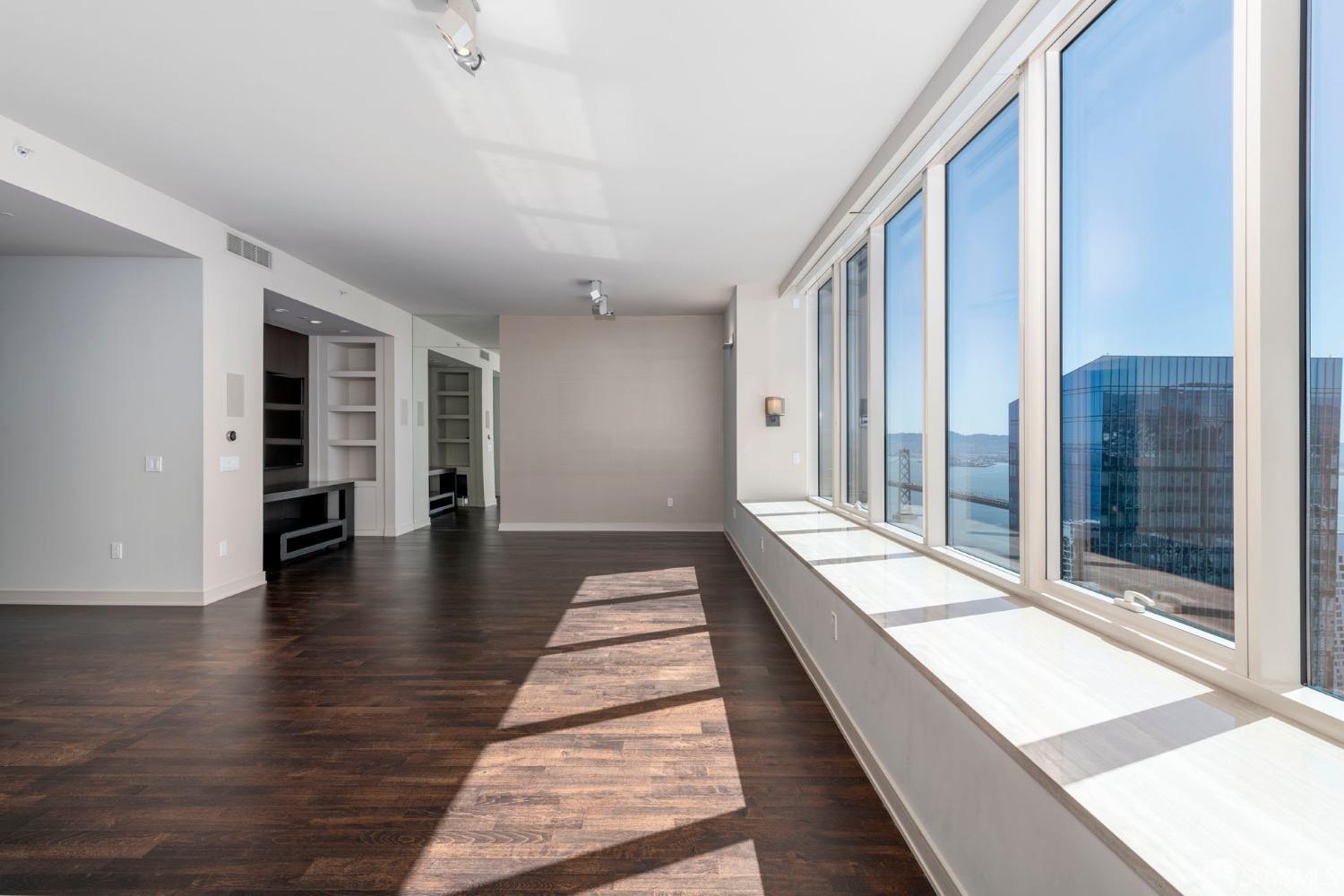 Detail Gallery Image 3 of 34 For 301 Mission St 56d,  San Francisco,  CA 94105 - 2 Beds | 3 Baths