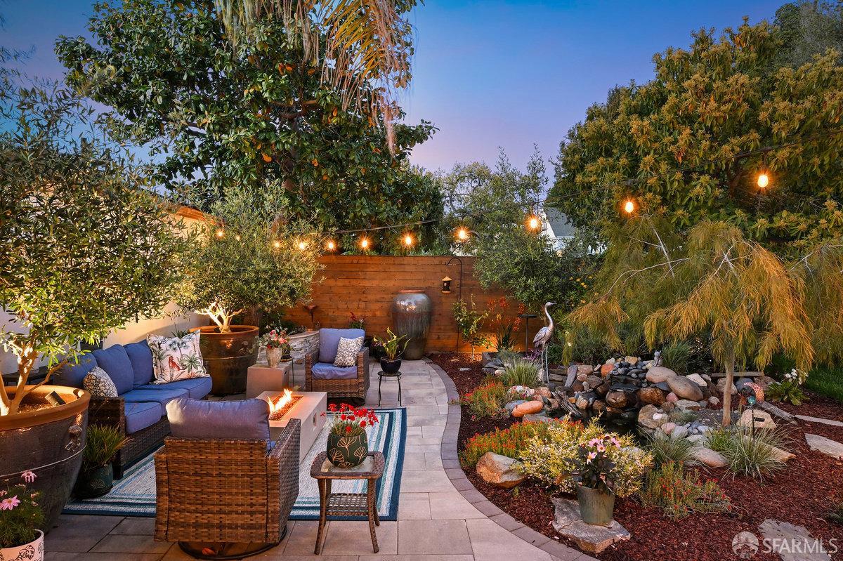 Detail Gallery Image 23 of 79 For 2445 Encinal Ave, Alameda,  CA 94501 - 3 Beds | 3 Baths