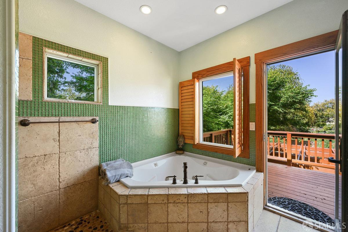 Detail Gallery Image 38 of 79 For 2445 Encinal Ave, Alameda,  CA 94501 - 3 Beds | 3 Baths