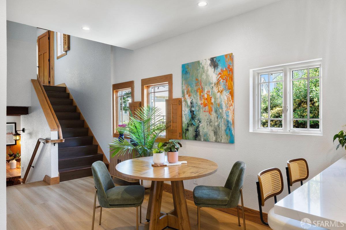 Detail Gallery Image 9 of 79 For 2445 Encinal Ave, Alameda,  CA 94501 - 3 Beds | 3 Baths