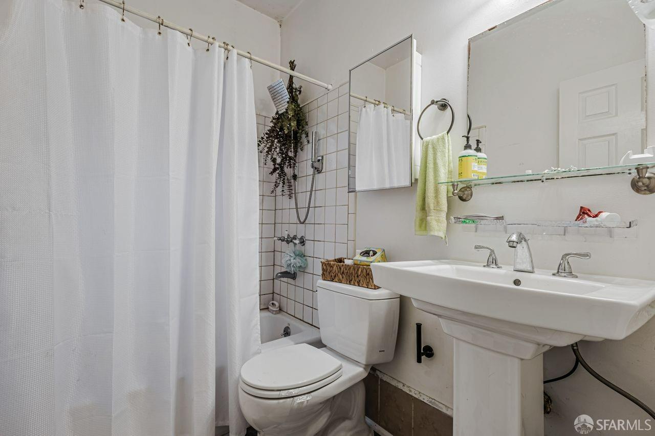 Detail Gallery Image 27 of 35 For 218 Monterey Blvd, San Francisco,  CA 94131 - – Beds | – Baths