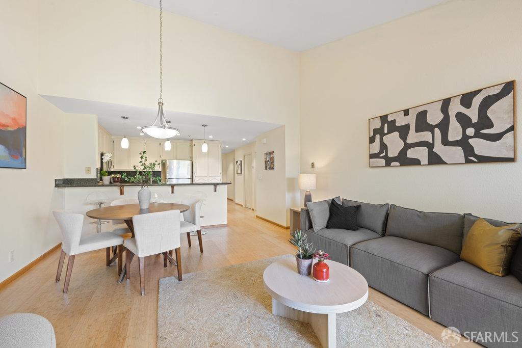 Photo #12: 425033151 Listing: Photo #12