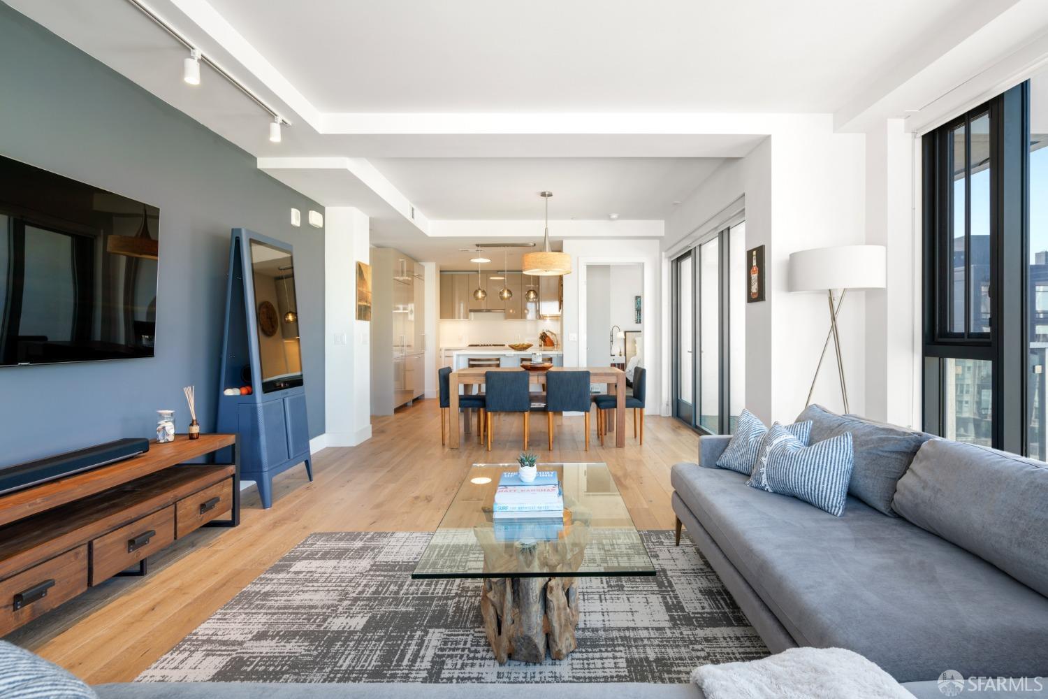 Detail Gallery Image 7 of 36 For 1450 Franklin St #801,  San Francisco,  CA 94109 - 2 Beds | 2 Baths