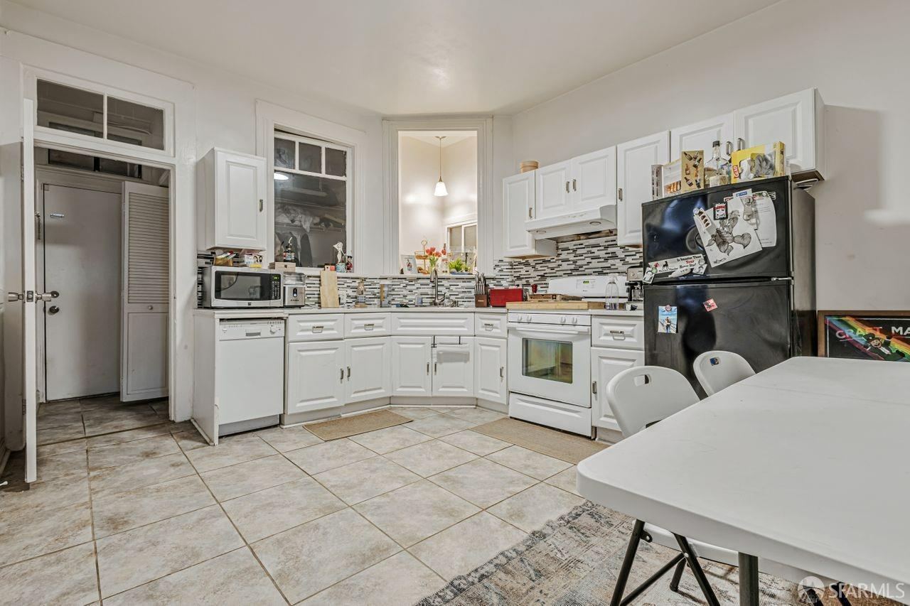 Detail Gallery Image 6 of 35 For 218 Monterey Blvd, San Francisco,  CA 94131 - – Beds | – Baths