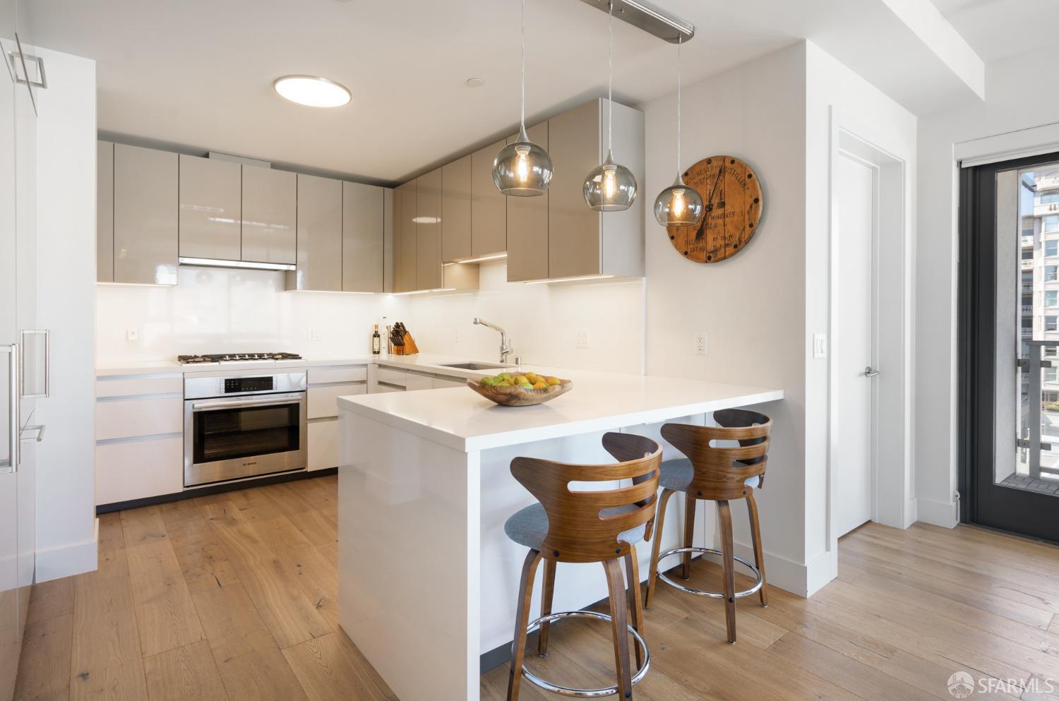 Detail Gallery Image 11 of 36 For 1450 Franklin St #801,  San Francisco,  CA 94109 - 2 Beds | 2 Baths