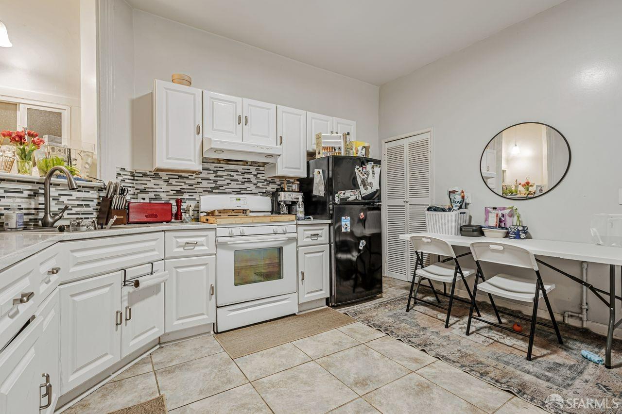 Detail Gallery Image 4 of 35 For 218 Monterey Blvd, San Francisco,  CA 94131 - – Beds | – Baths
