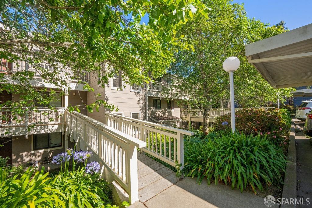 Photo #2: 425033151 Listing 