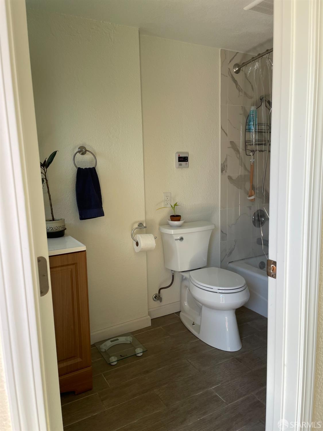 Detail Gallery Image 26 of 38 For 21723 Ada St, Castro Valley,  CA 94546 - 3 Beds | 2 Baths
