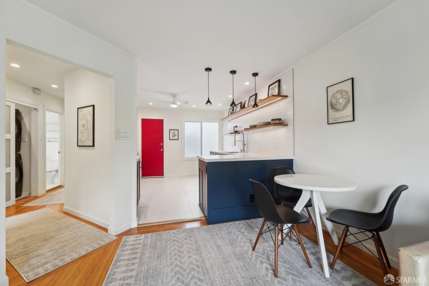 Photo #8: 425025604 Listing: Photo #8