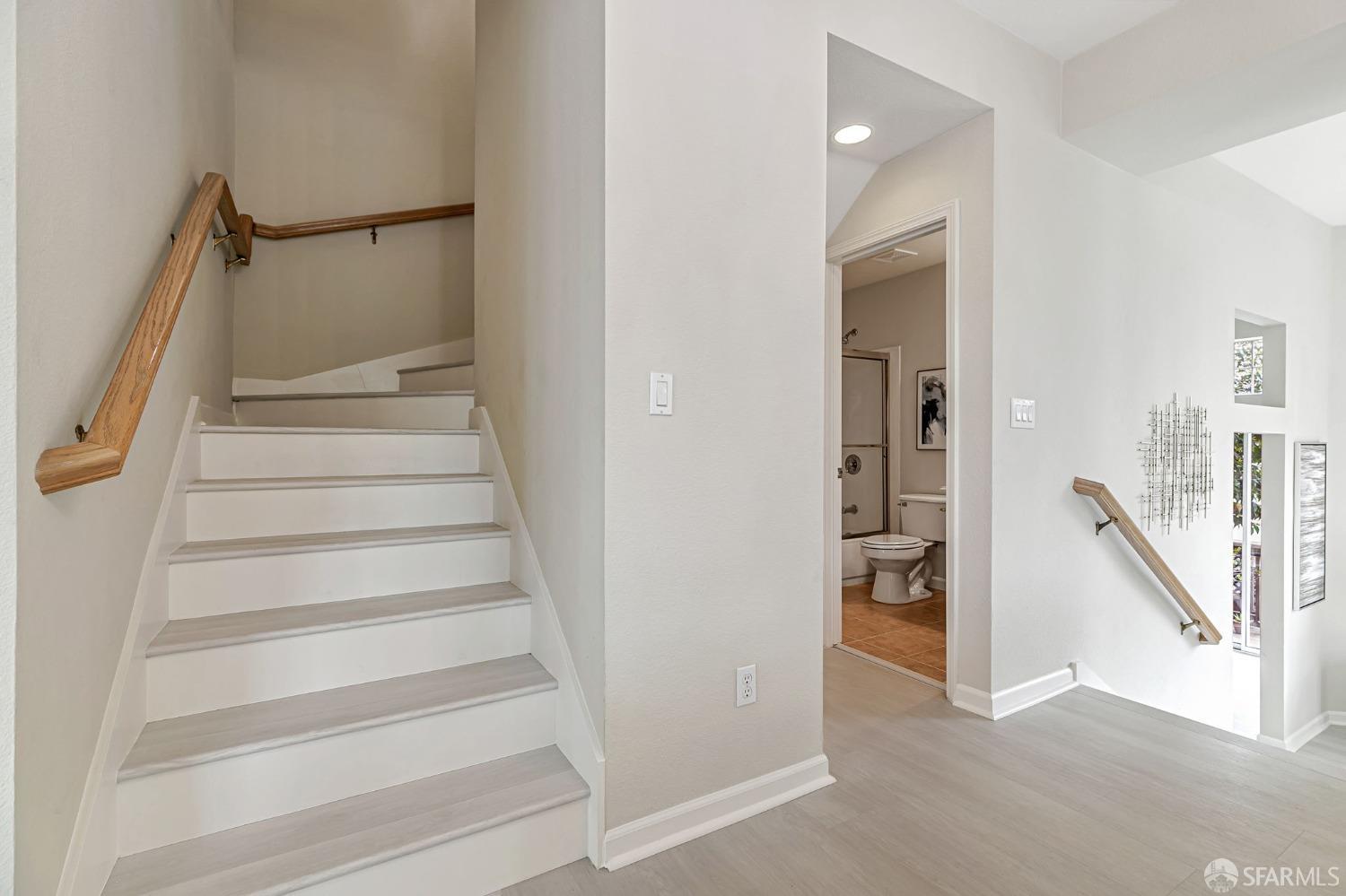 Detail Gallery Image 19 of 50 For 893 Rosemary Ter, Sunnyvale,  CA 94086 - 3 Beds | 3 Baths