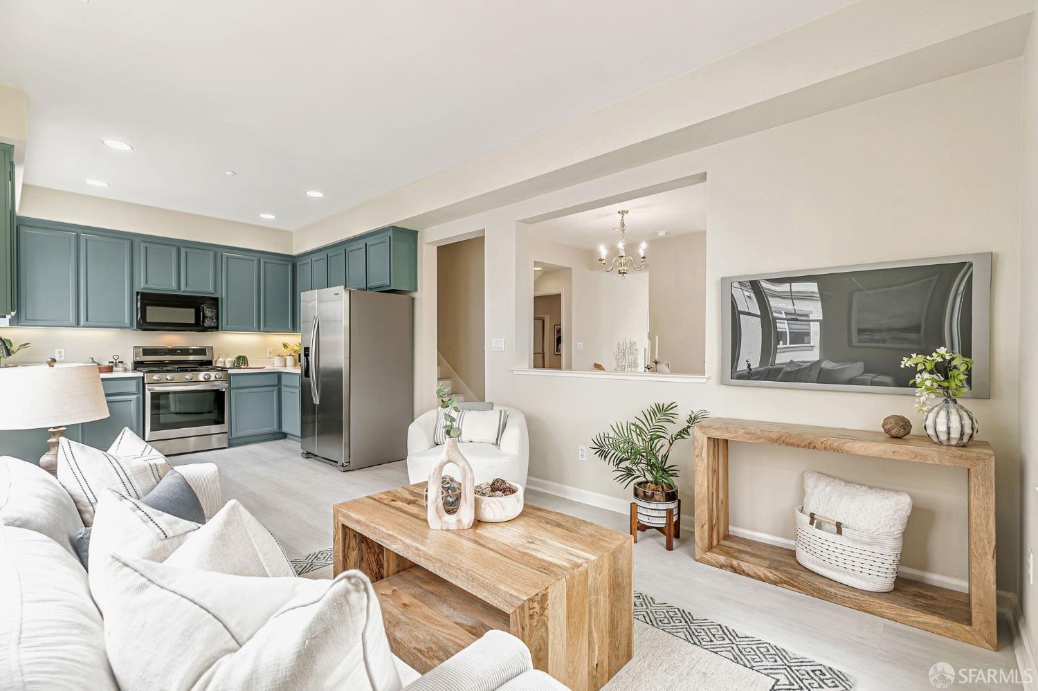 Detail Gallery Image 12 of 50 For 893 Rosemary Ter, Sunnyvale,  CA 94086 - 3 Beds | 3 Baths
