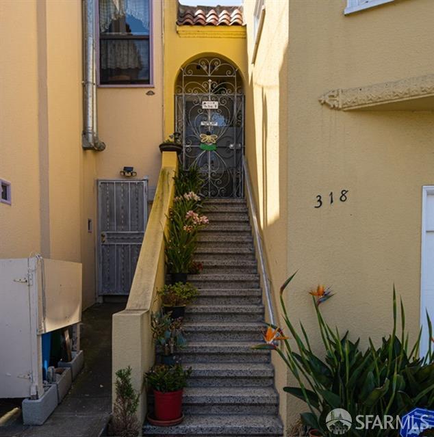 Detail Gallery Image 3 of 28 For Address Is Not Disclosed, San Francisco,  CA 94112 - 5 Beds | 3 Baths