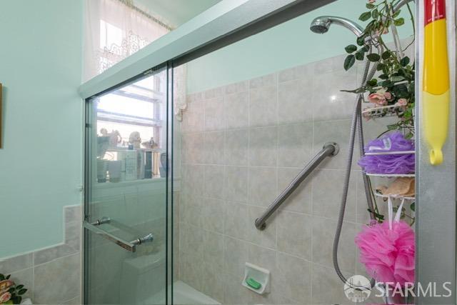 Detail Gallery Image 20 of 28 For Address Is Not Disclosed, San Francisco,  CA 94112 - 5 Beds | 3 Baths