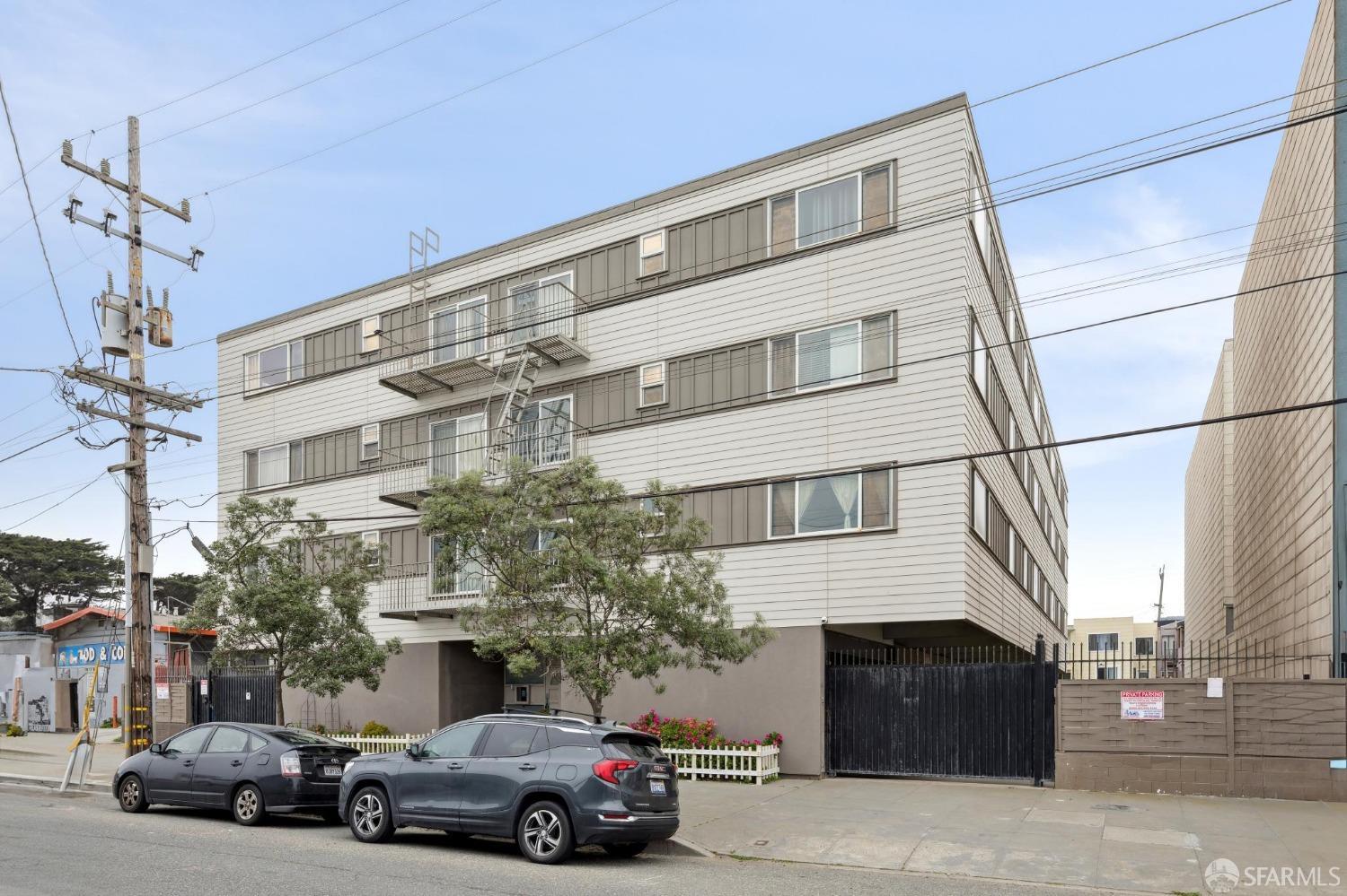 Photo #22: 425034358 Listing: Photo #22