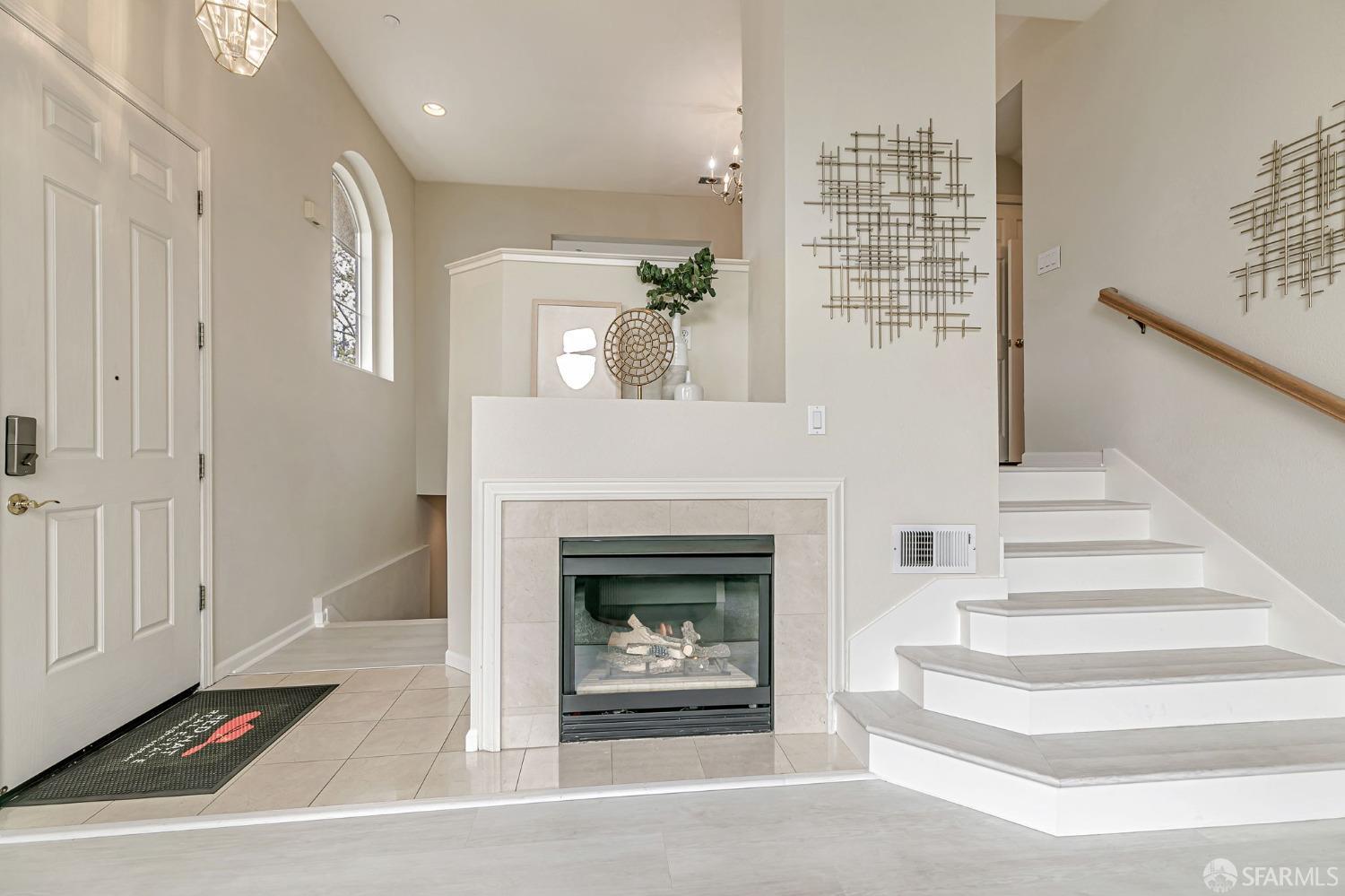 Detail Gallery Image 7 of 50 For 893 Rosemary Ter, Sunnyvale,  CA 94086 - 3 Beds | 3 Baths