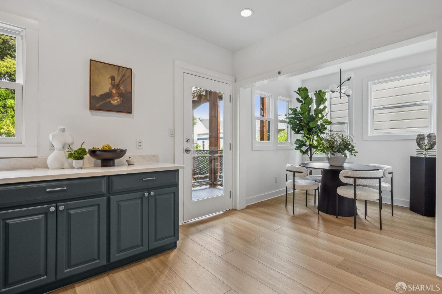 Photo #7: 425034271 Listing: Photo #7