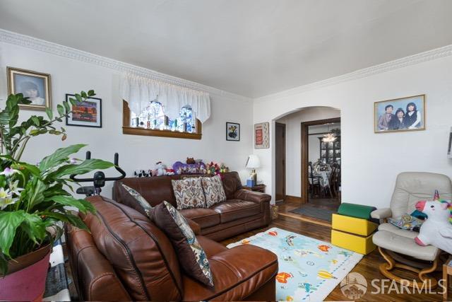 Detail Gallery Image 6 of 28 For Address Is Not Disclosed, San Francisco,  CA 94112 - 5 Beds | 3 Baths