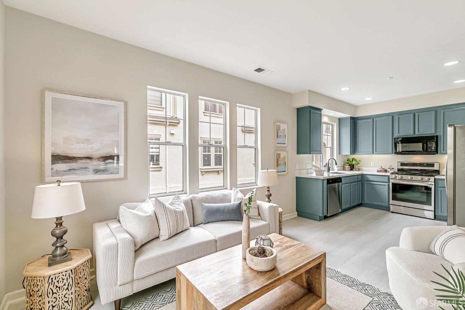 Detail Gallery Image 11 of 50 For 893 Rosemary Ter, Sunnyvale,  CA 94086 - 3 Beds | 3 Baths