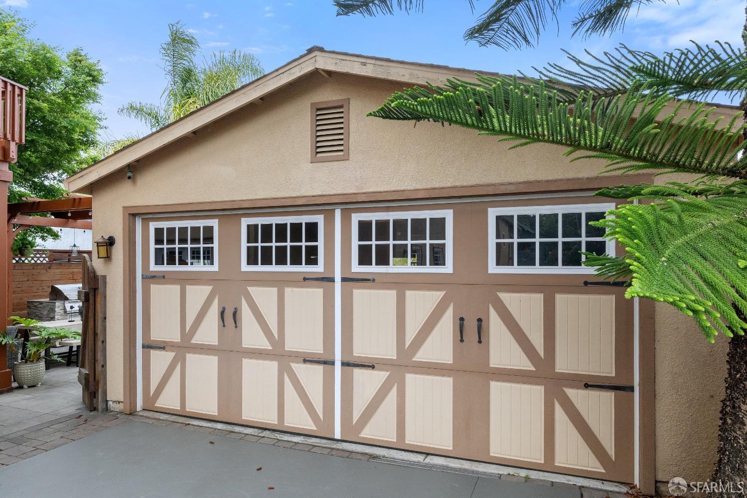 Detail Gallery Image 55 of 79 For 2445 Encinal Ave, Alameda,  CA 94501 - 3 Beds | 3 Baths