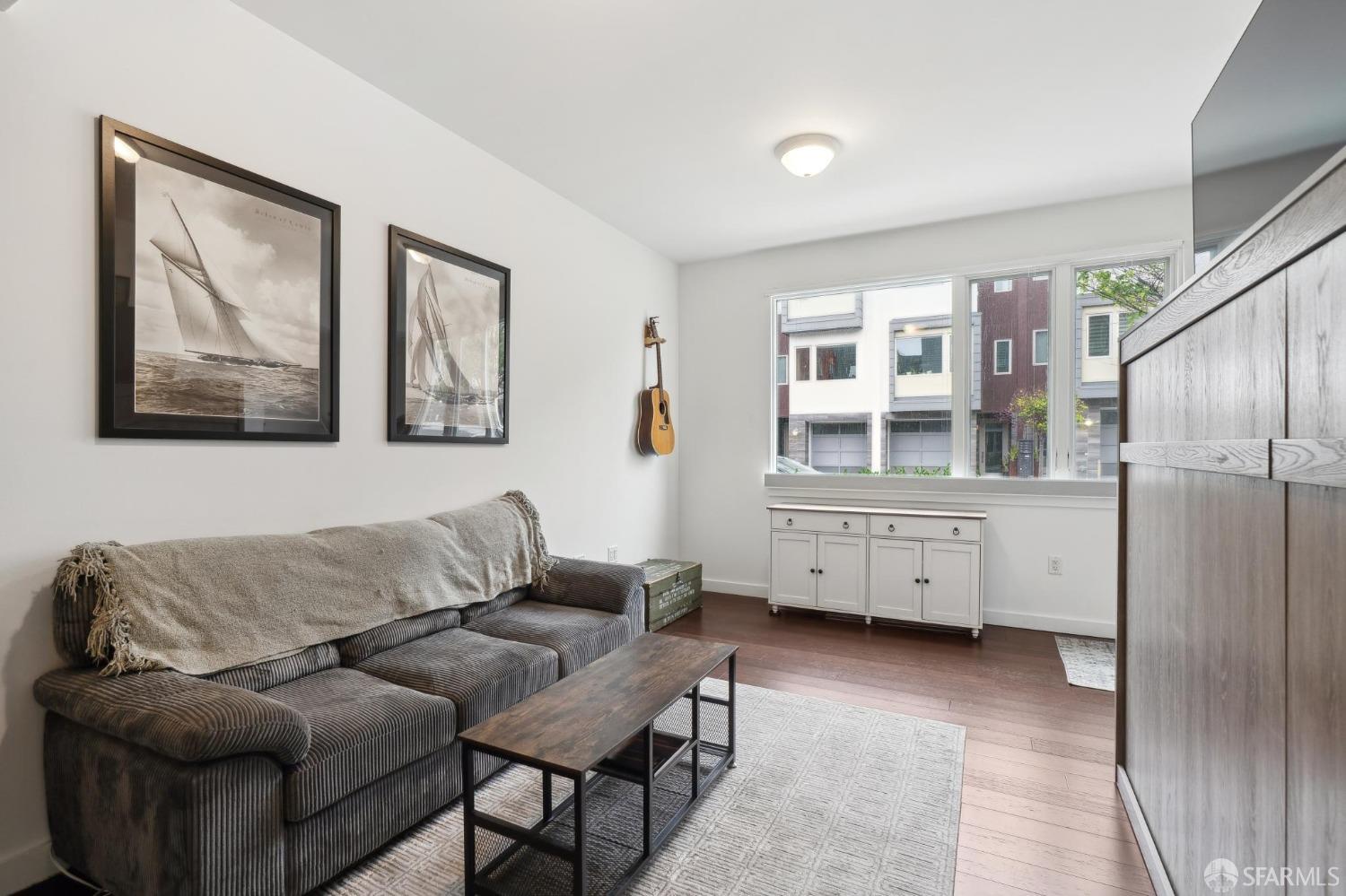 Photo #5: 425030431 Listing: Photo #5