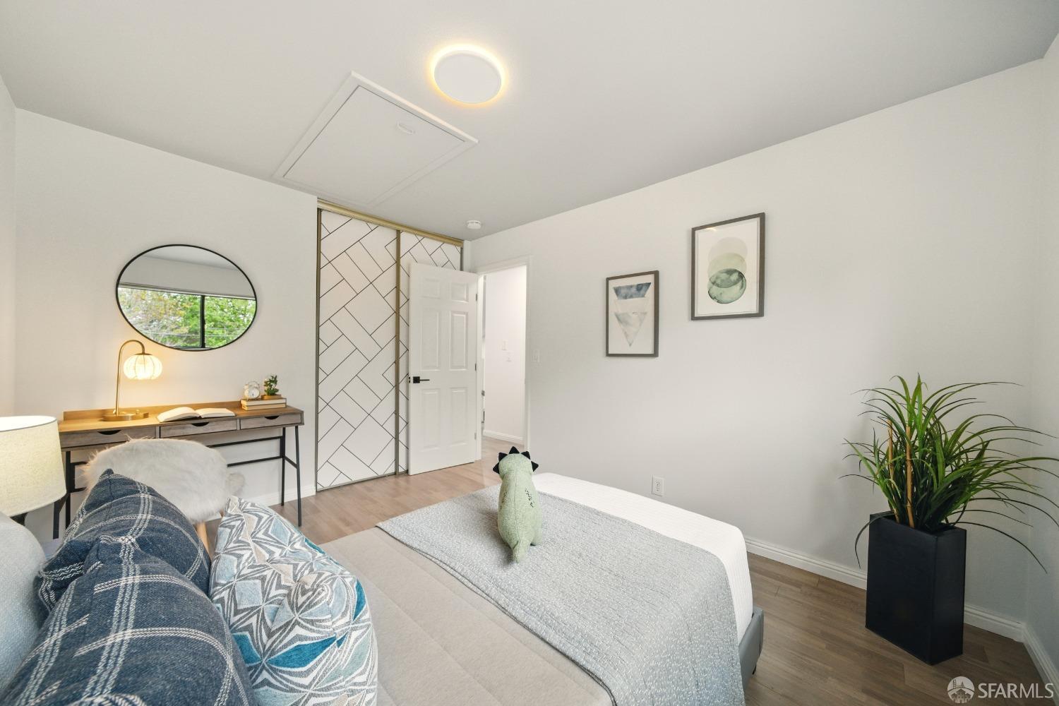 Detail Gallery Image 19 of 31 For 543 Tyrella Ave, Mountain View,  CA 94043 - 3 Beds | 2/1 Baths