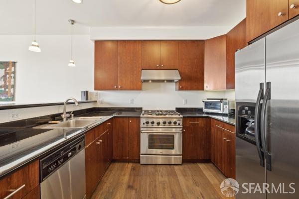 Photo #5: 425032621 Listing: Photo #5