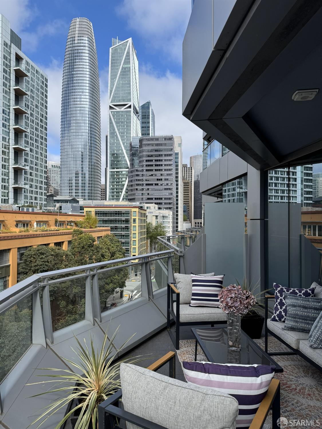 Photo #10: 425033224 Listing: Photo #10