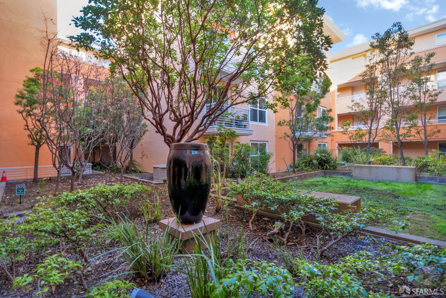Photo #35: 422675373 Listing: Photo #35
