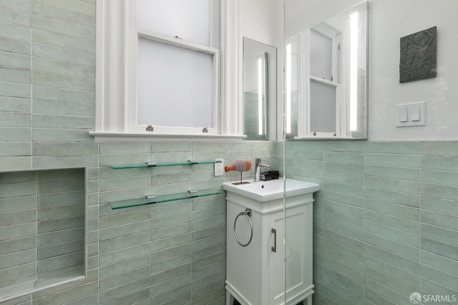 Photo #19: 425034659 Listing: Photo #19