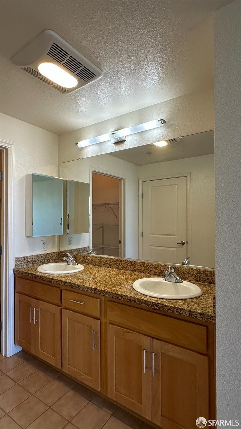 Detail Gallery Image 7 of 10 For 401 Crescent Ct #4305,  San Francisco,  CA 94134 - 2 Beds | 2 Baths