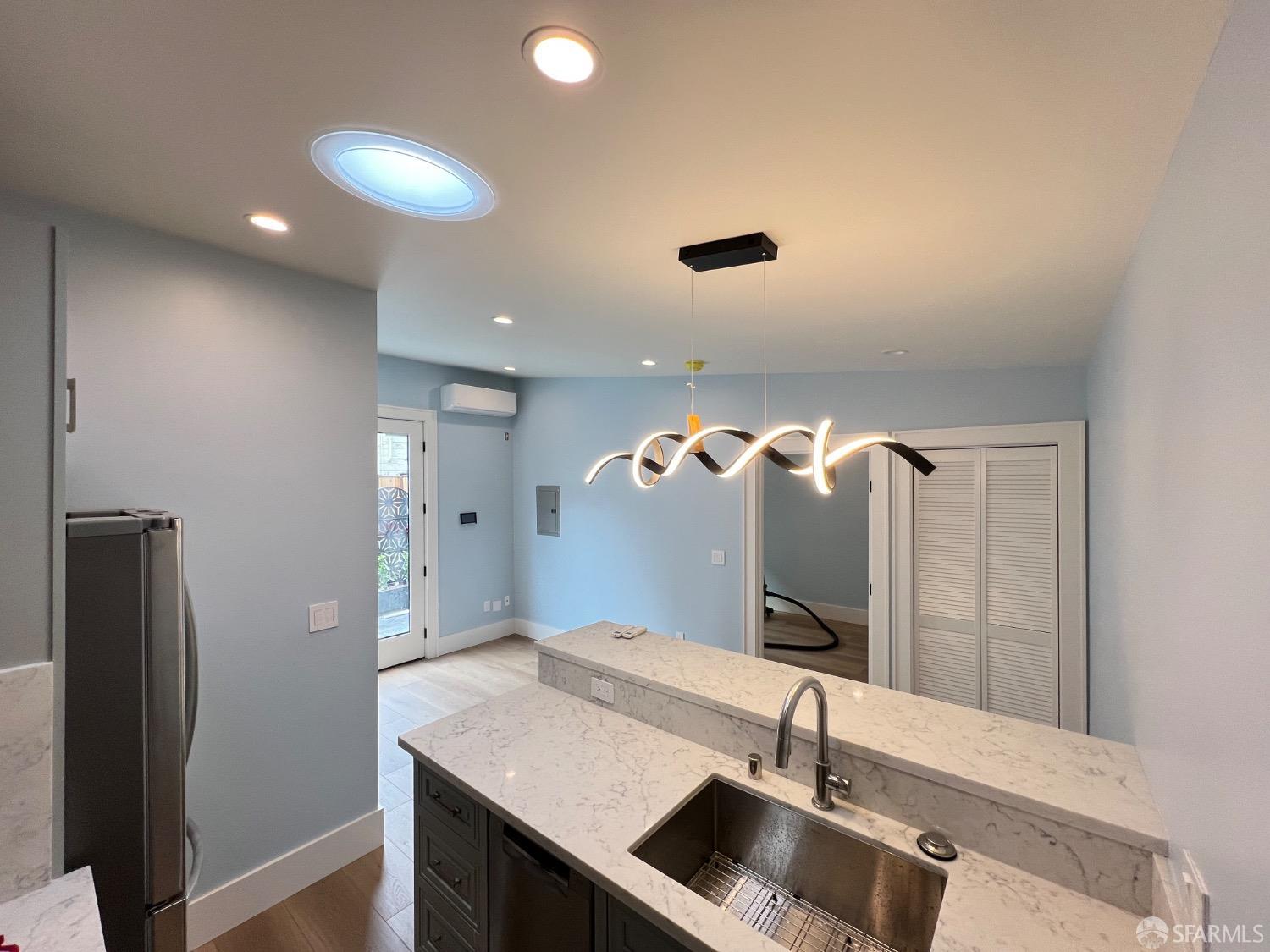 Detail Gallery Image 7 of 30 For 3037 Harrison St 3037a,  San Francisco,  CA 94110 - 0 Beds | 6 Baths