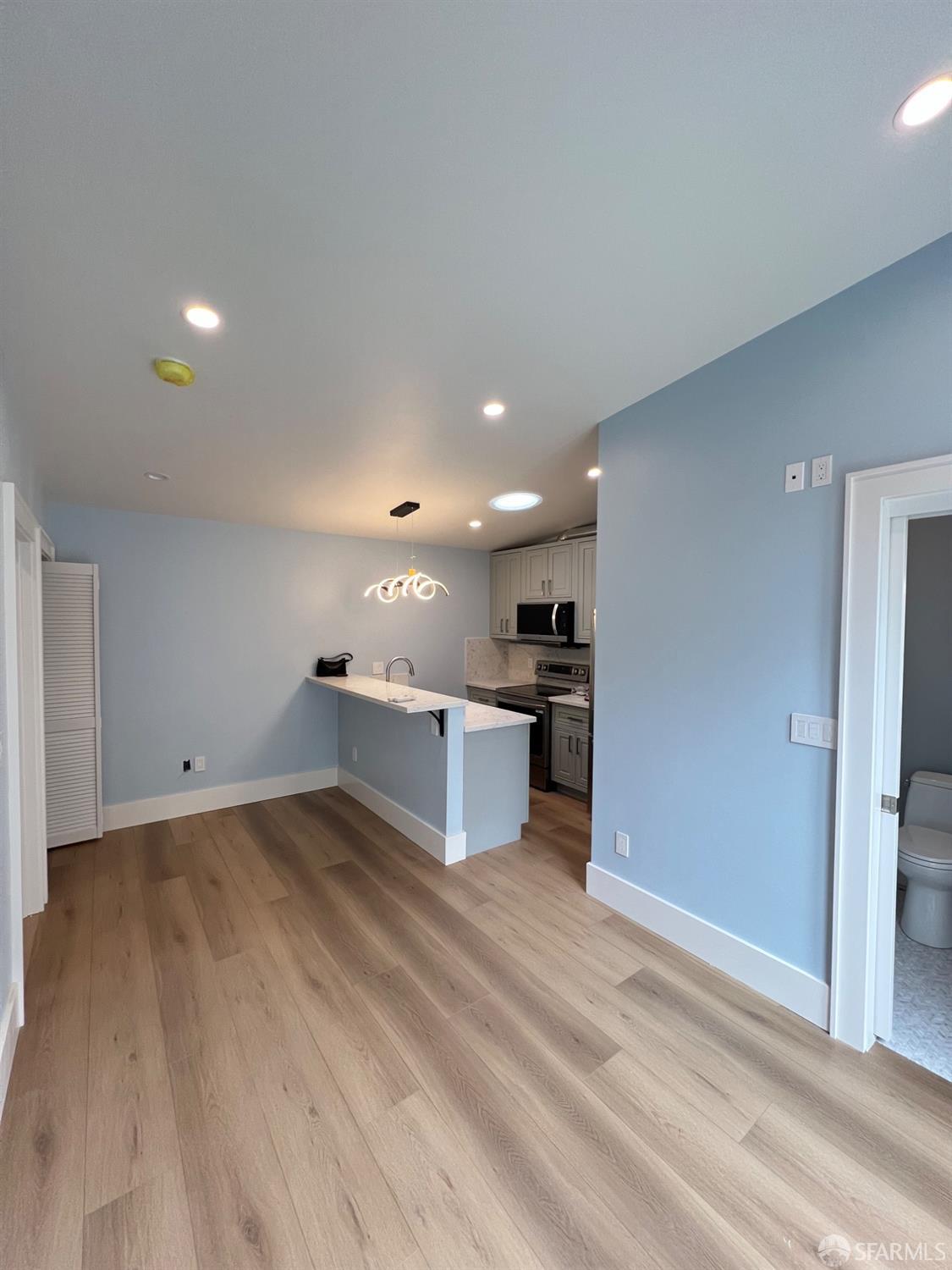 Detail Gallery Image 4 of 30 For 3037 Harrison St 3037a,  San Francisco,  CA 94110 - 0 Beds | 6 Baths