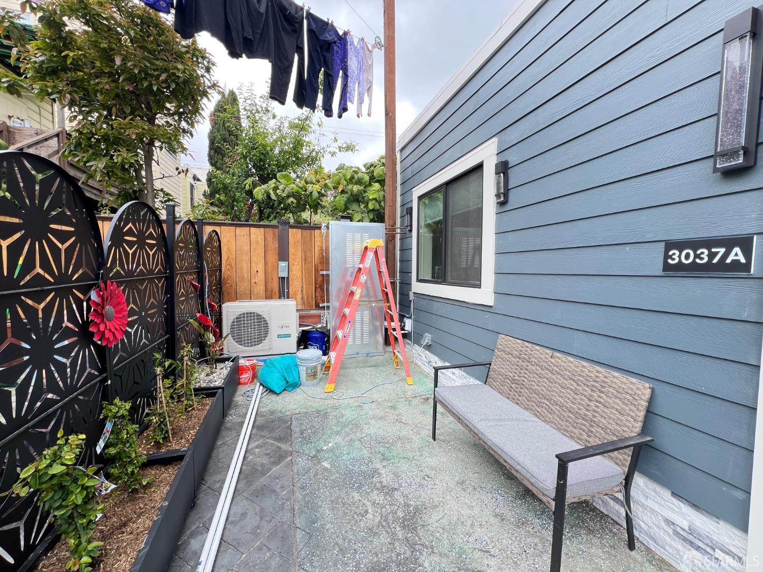 Detail Gallery Image 3 of 30 For 3037 Harrison St 3037a,  San Francisco,  CA 94110 - 0 Beds | 6 Baths