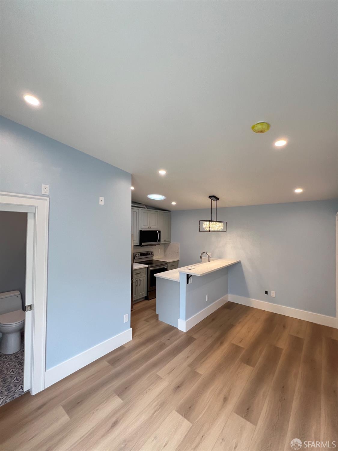 Detail Gallery Image 17 of 30 For 3037 Harrison St 3037a,  San Francisco,  CA 94110 - 0 Beds | 6 Baths
