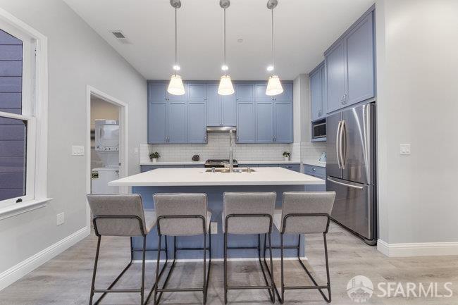 Detail Gallery Image 7 of 14 For 3004 26th St, San Francisco,  CA 94110 - 3 Beds | 2 Baths