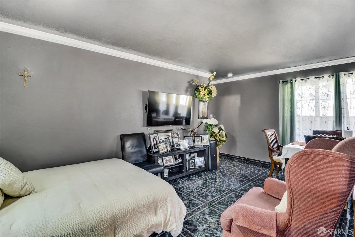 Detail Gallery Image 10 of 26 For 547 Hurlingame Ave, Redwood City,  CA 94063 - 2 Beds | 1 Baths