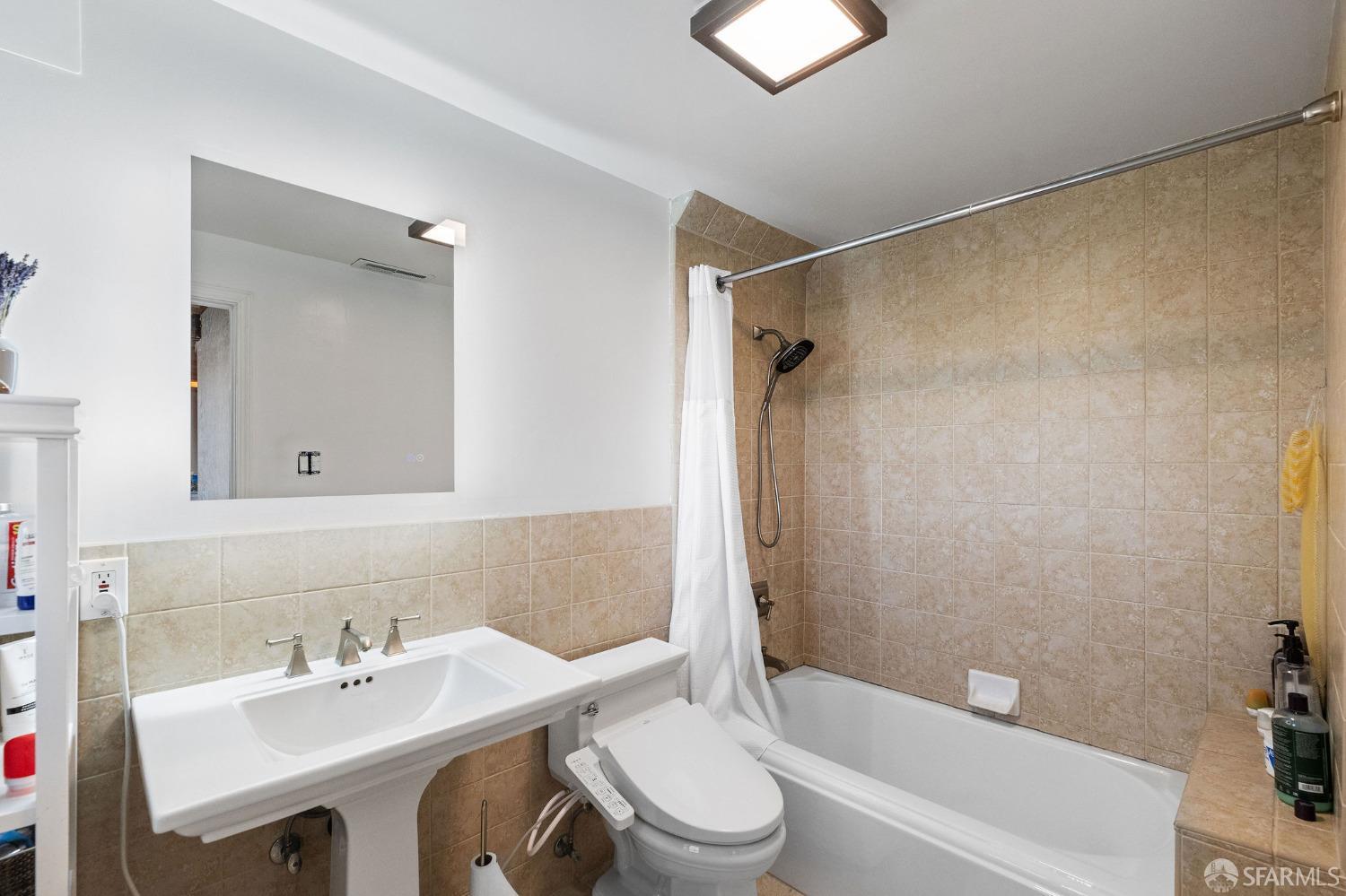 Detail Gallery Image 22 of 31 For 228 Belhaven Ave, Daly City,  CA 94015 - 3 Beds | 3 Baths