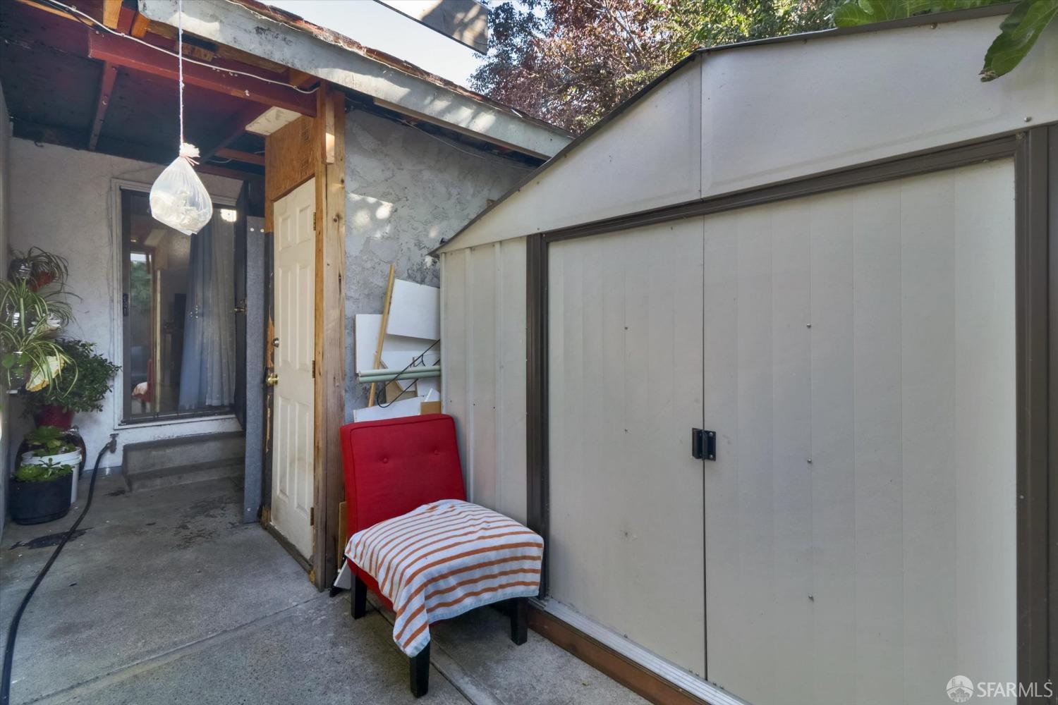 Detail Gallery Image 25 of 26 For 547 Hurlingame Ave, Redwood City,  CA 94063 - 2 Beds | 1 Baths
