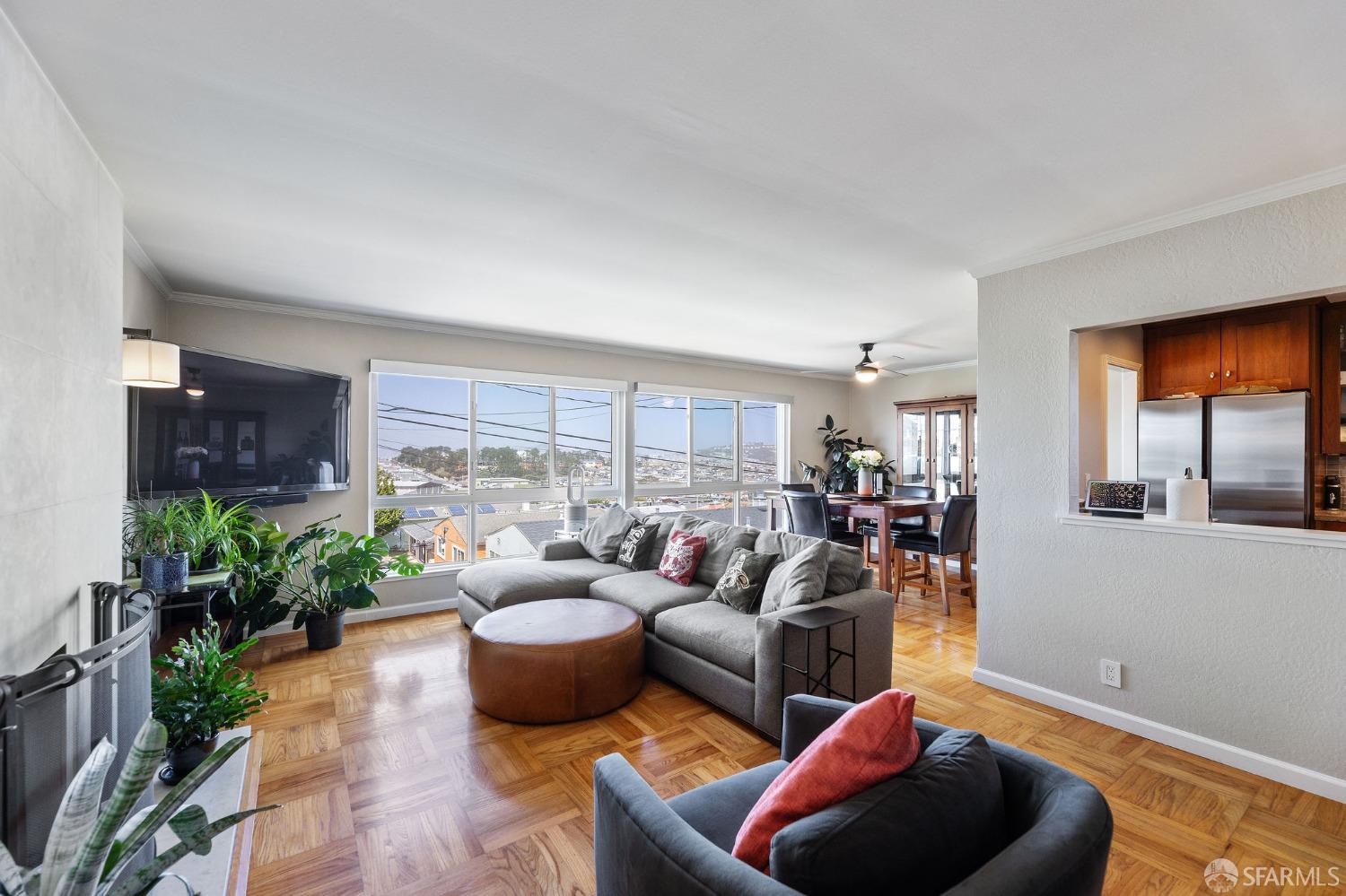 Detail Gallery Image 3 of 31 For 228 Belhaven Ave, Daly City,  CA 94015 - 3 Beds | 3 Baths