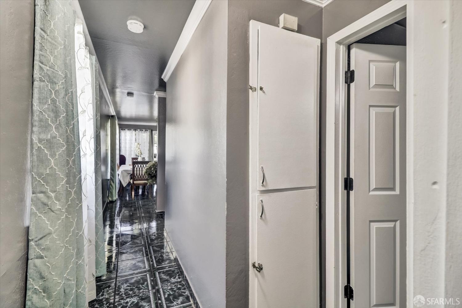 Detail Gallery Image 23 of 26 For 547 Hurlingame Ave, Redwood City,  CA 94063 - 2 Beds | 1 Baths