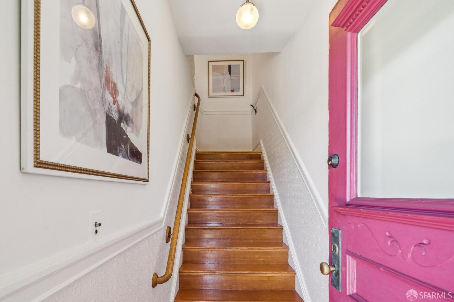 Photo #2: 425027578 Listing 