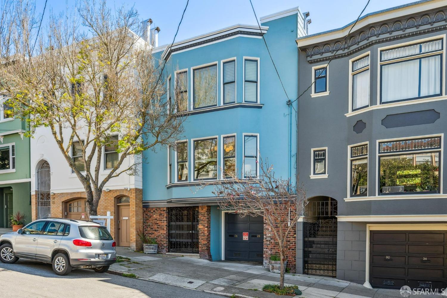 MLS: 425035643 Condo For Sale