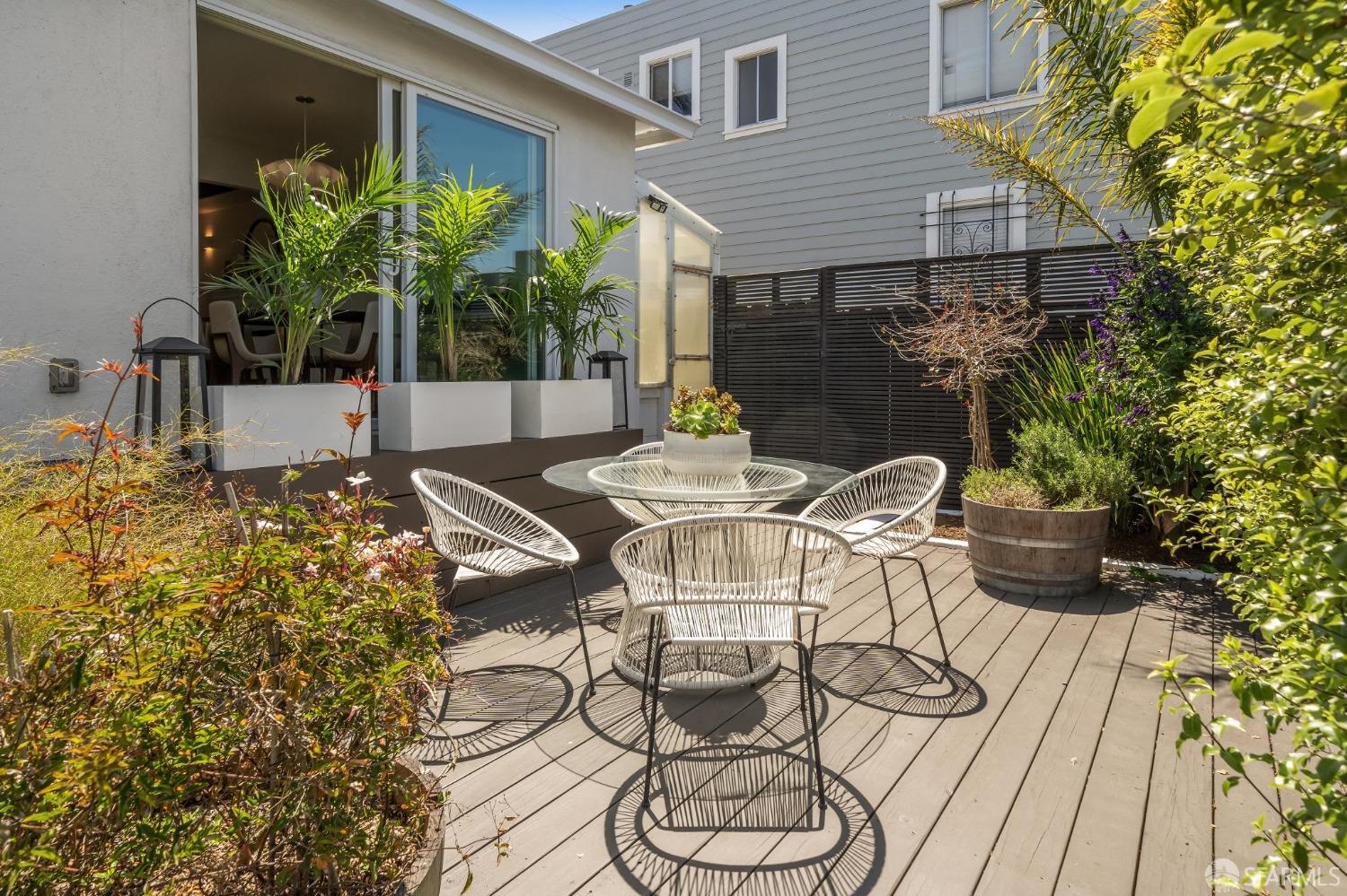 Detail Gallery Image 24 of 54 For 120 Brunswick St, San Francisco,  CA 94112 - 3 Beds | 3 Baths