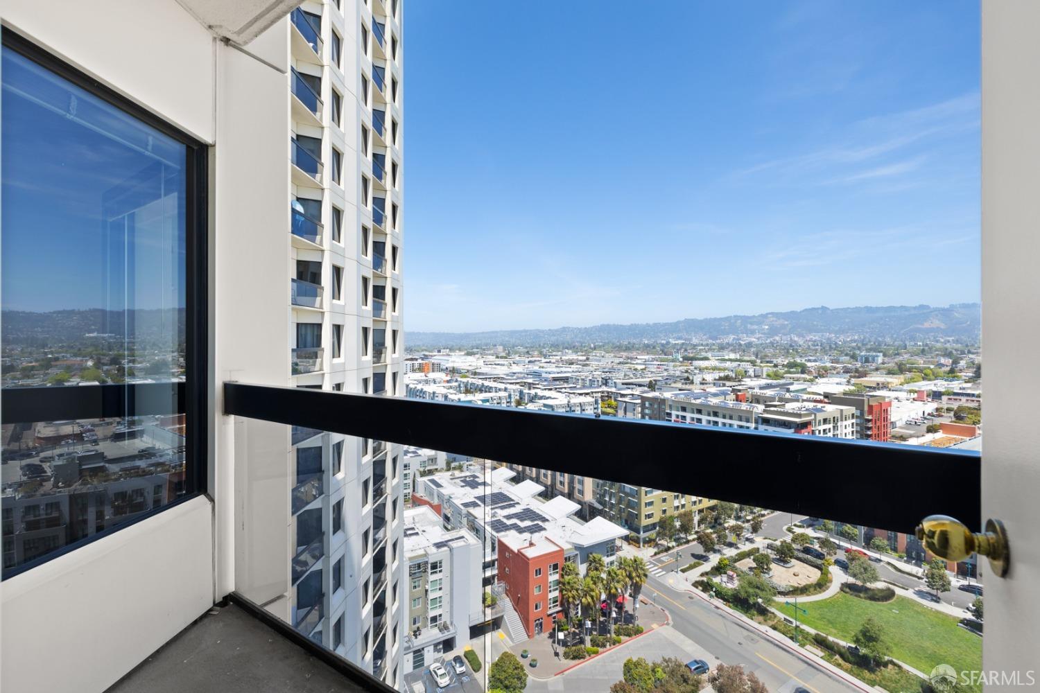 Detail Gallery Image 18 of 36 For 6363 Christie Ave #1823,  Emeryville,  CA 94608 - 1 Beds | 1 Baths